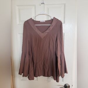 Cobblestone Women's Dark Tan V-Neck Top Made In Italy Small
